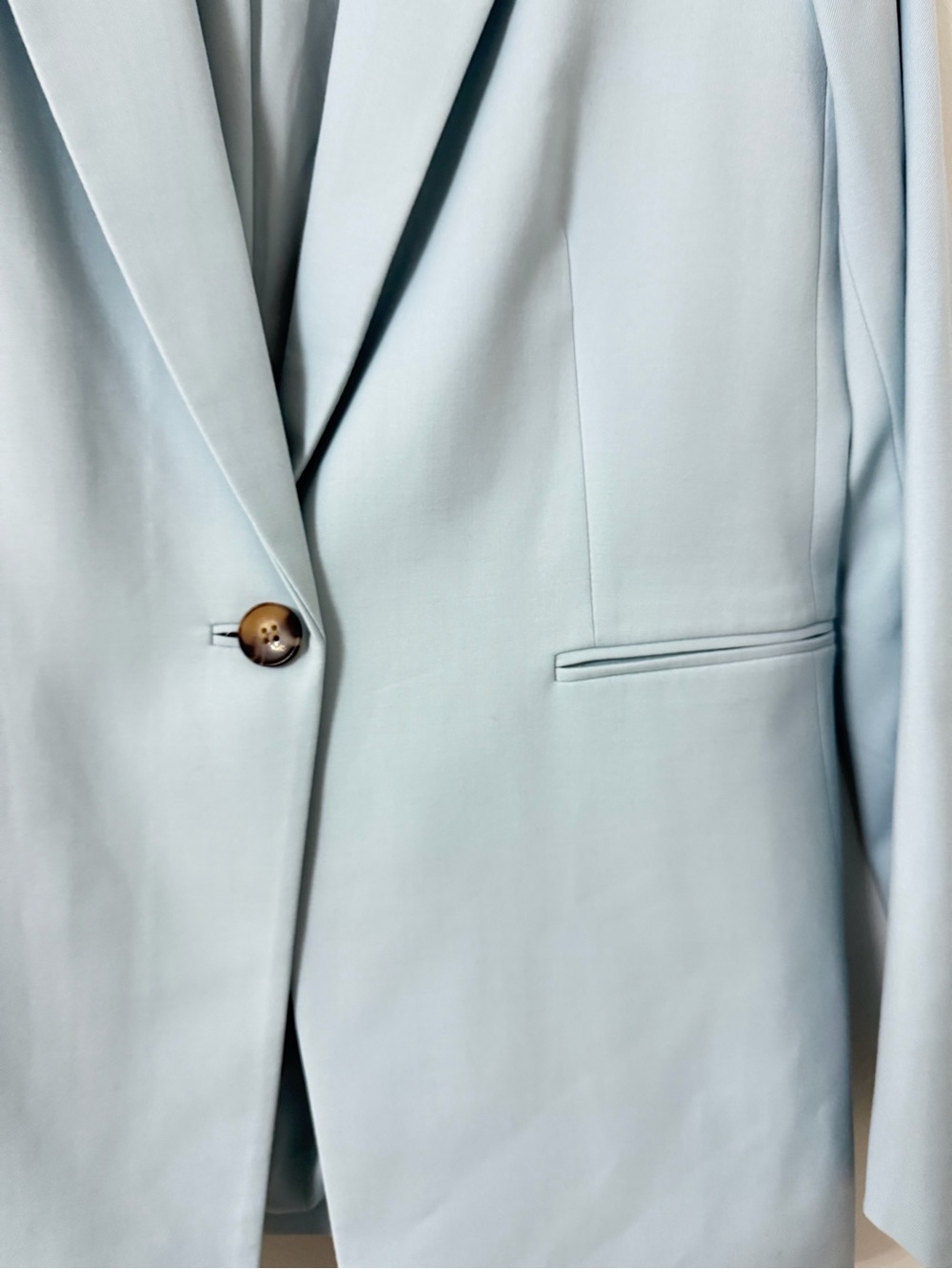 Tailored Light Blue Two-Piece Suit Blazer & Trousers blazers 10 and pants 8 - Picture 5 of 7